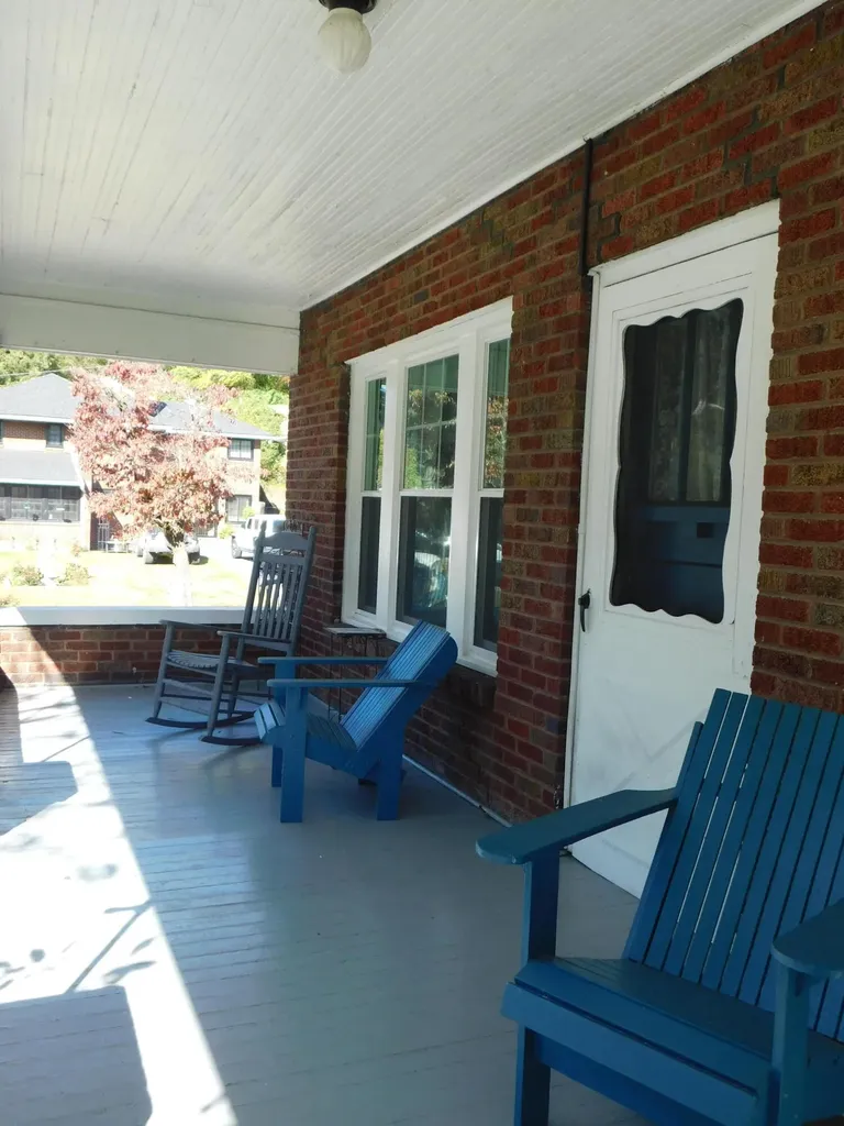 208 N Main Street Harlan KY 40831