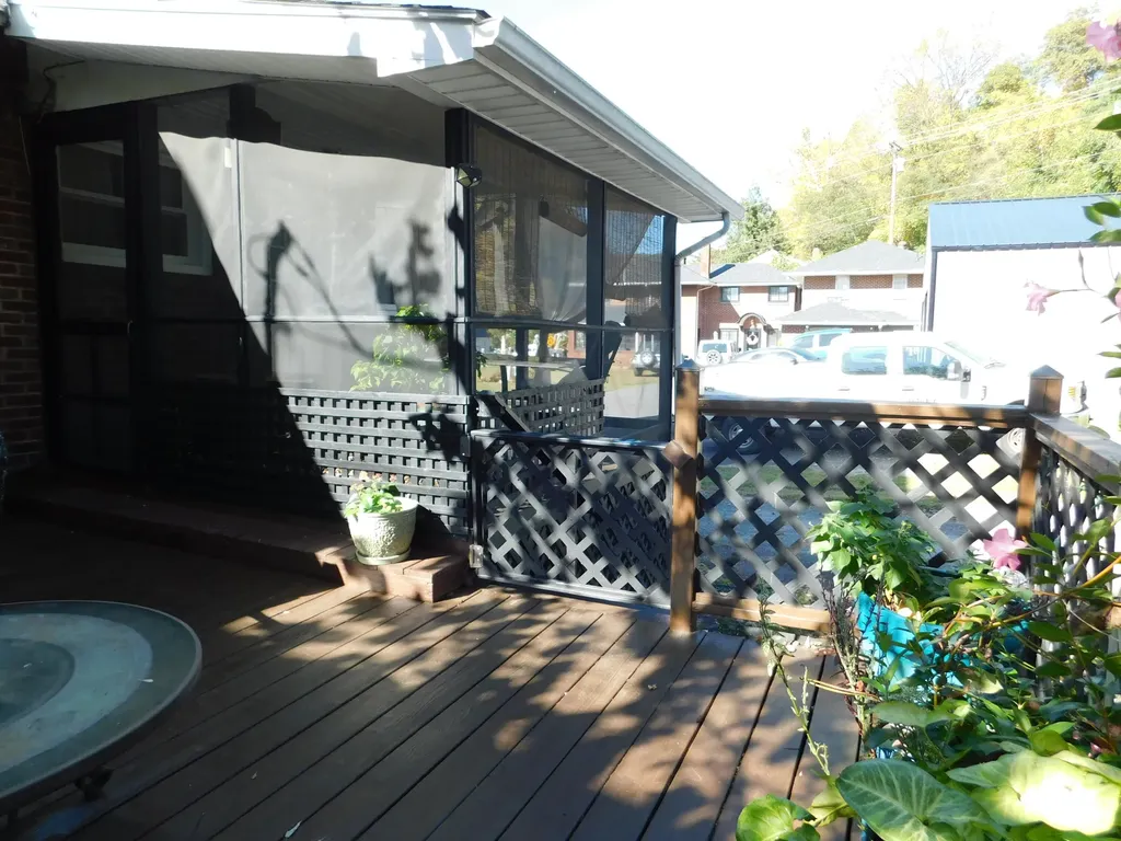 208 N Main Street Harlan KY 40831