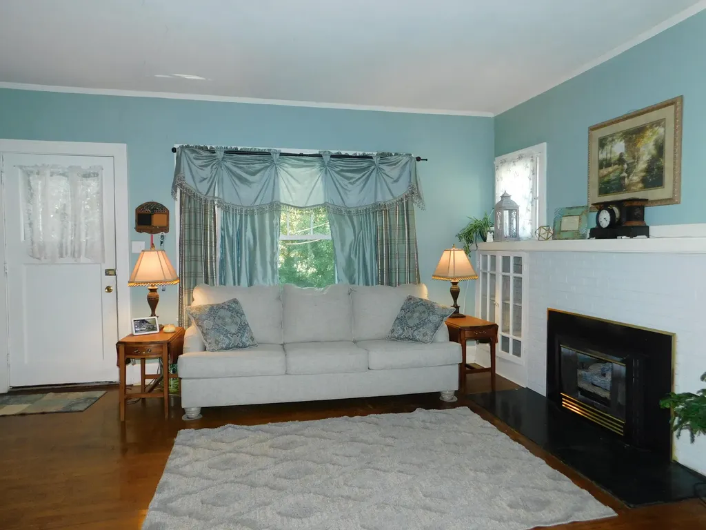 208 N Main Street Harlan KY 40831