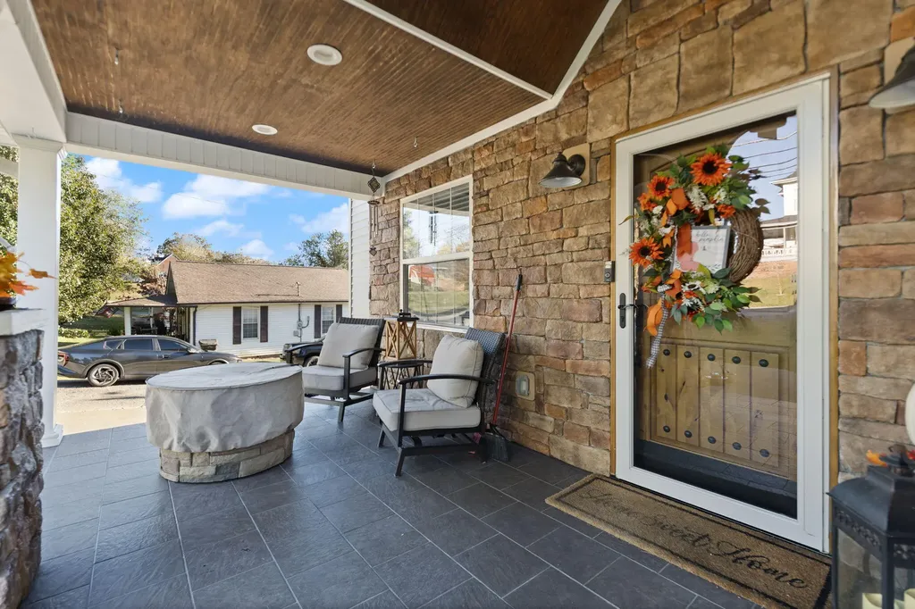 1605 Gordon Hill Pike Corbin KY 40701