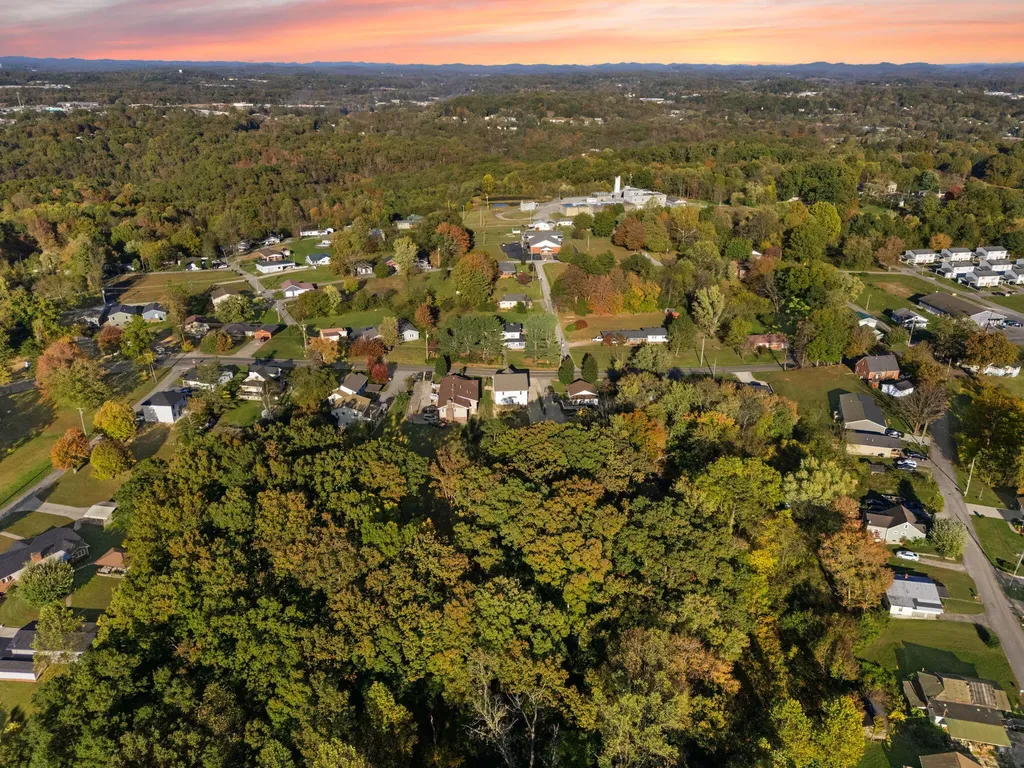 1605 Gordon Hill Pike Corbin KY 40701