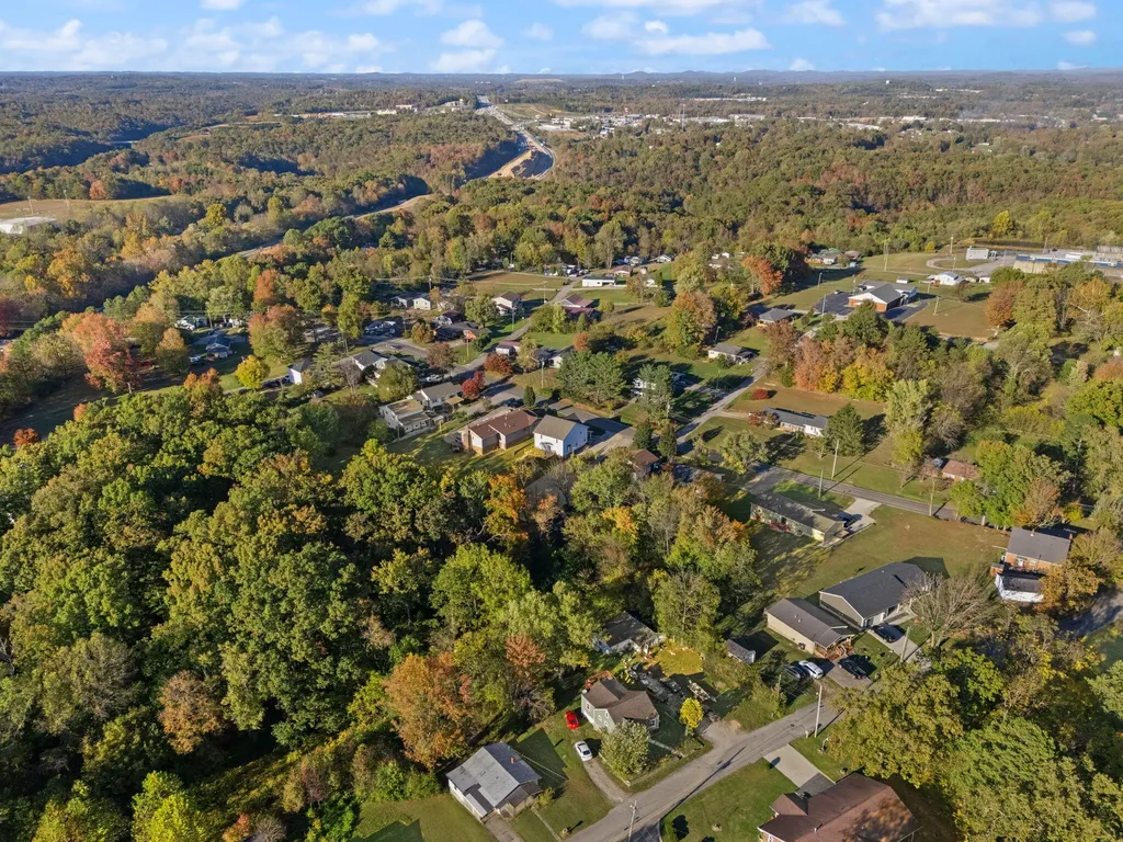 1605 Gordon Hill Pike Corbin KY 40701