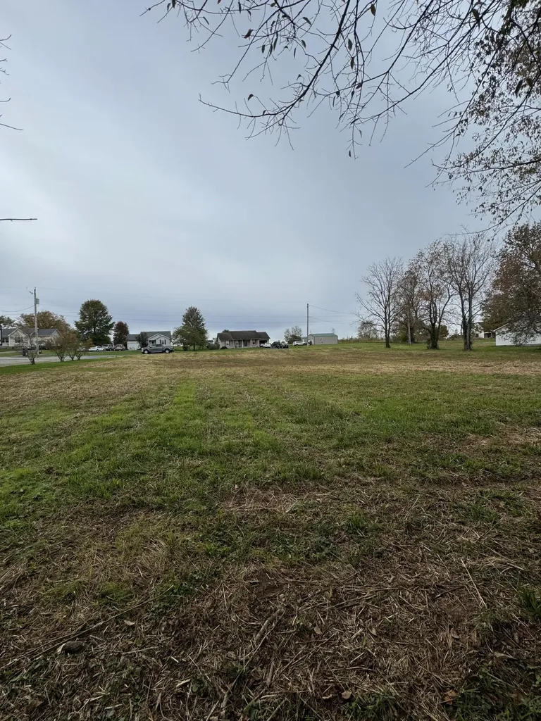 53 Bondville Road Salvisa KY 40372