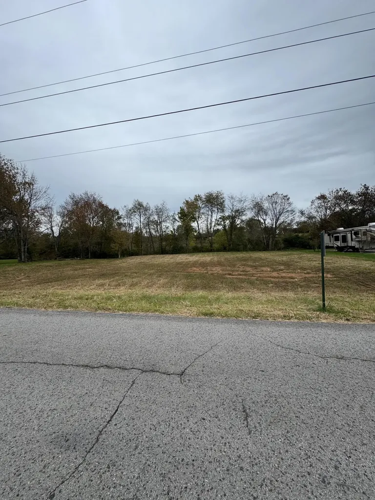 53 Bondville Road Salvisa KY 40372