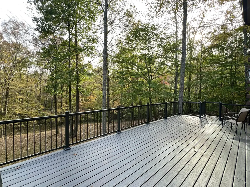 935 Clifty Creek Road Jamestown KY 42629