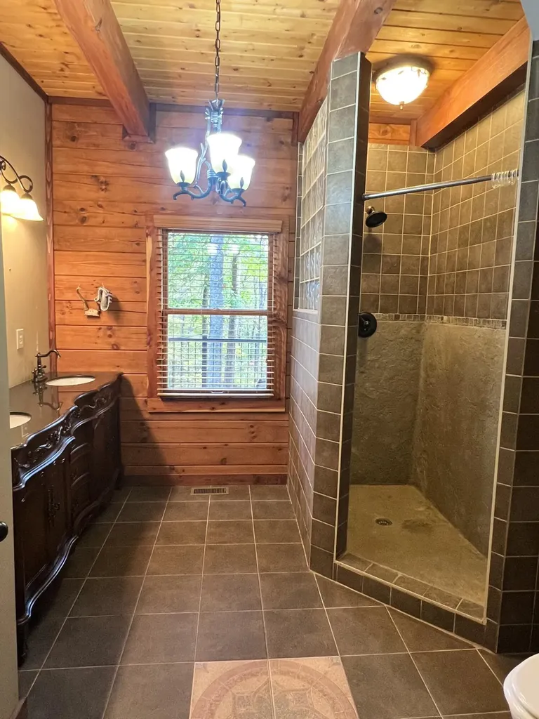 935 Clifty Creek Road Jamestown KY 42629