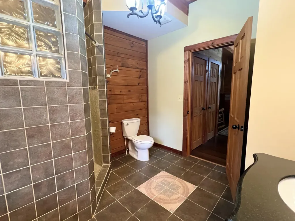 935 Clifty Creek Road Jamestown KY 42629