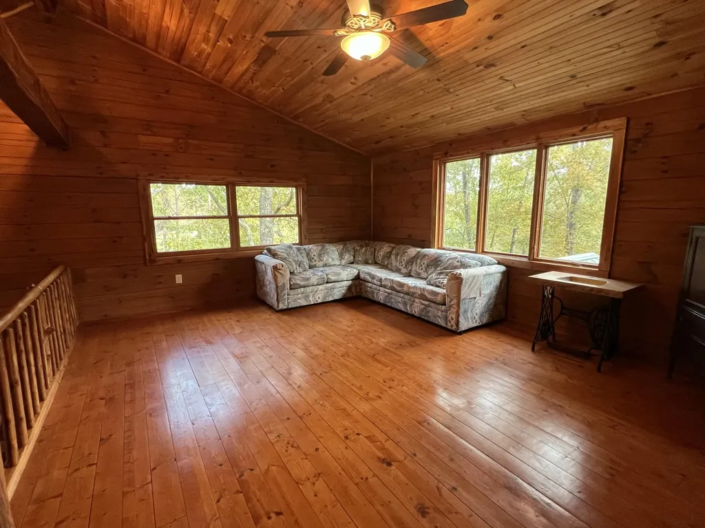 935 Clifty Creek Road Jamestown KY 42629
