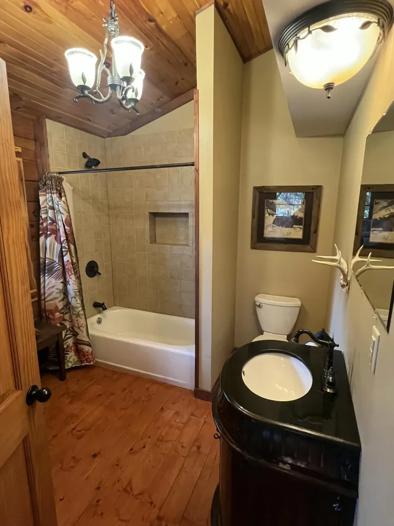 935 Clifty Creek Road Jamestown KY 42629