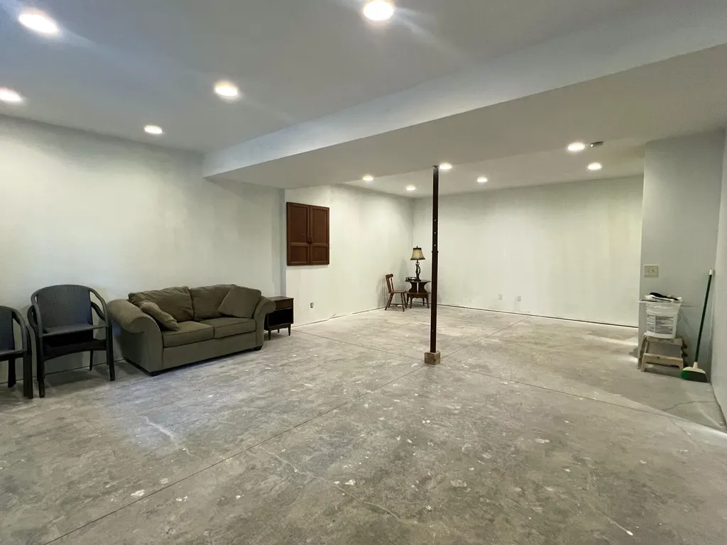 935 Clifty Creek Road Jamestown KY 42629