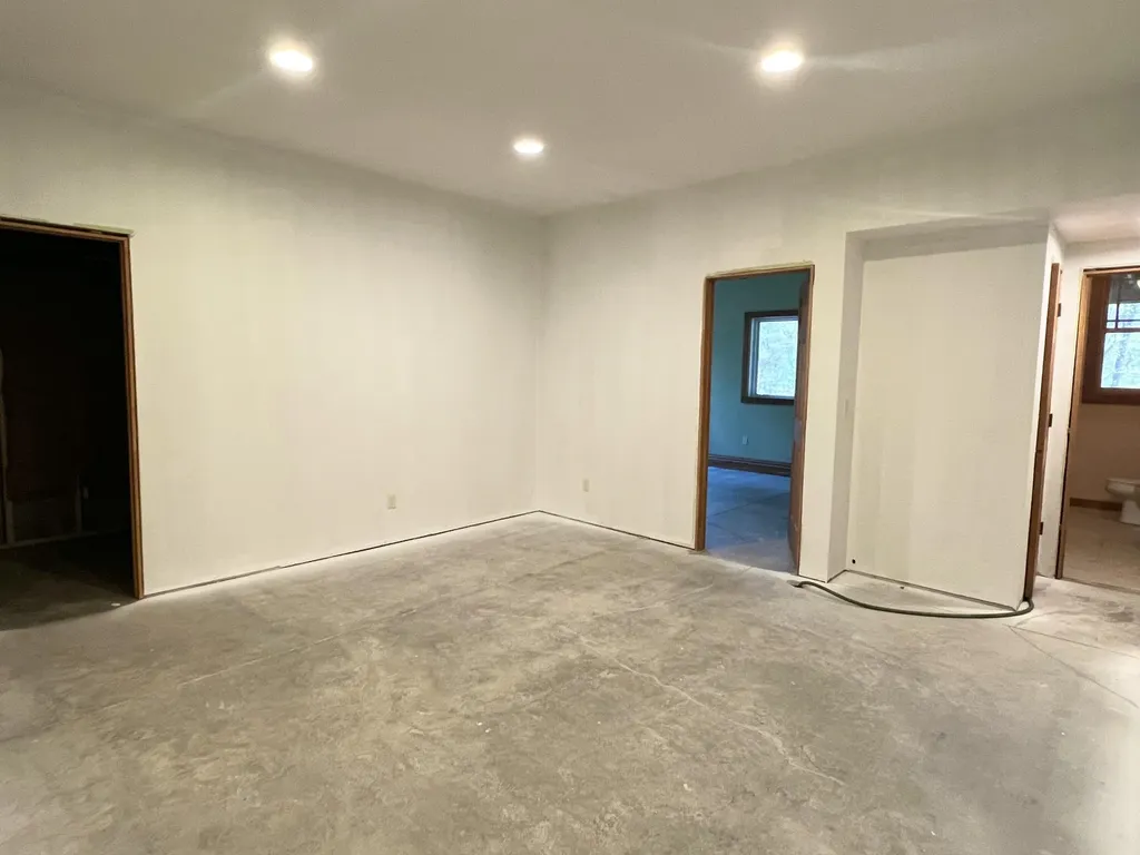935 Clifty Creek Road Jamestown KY 42629