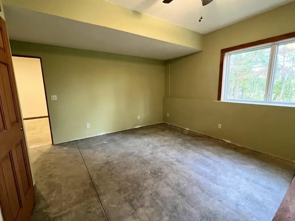 935 Clifty Creek Road Jamestown KY 42629