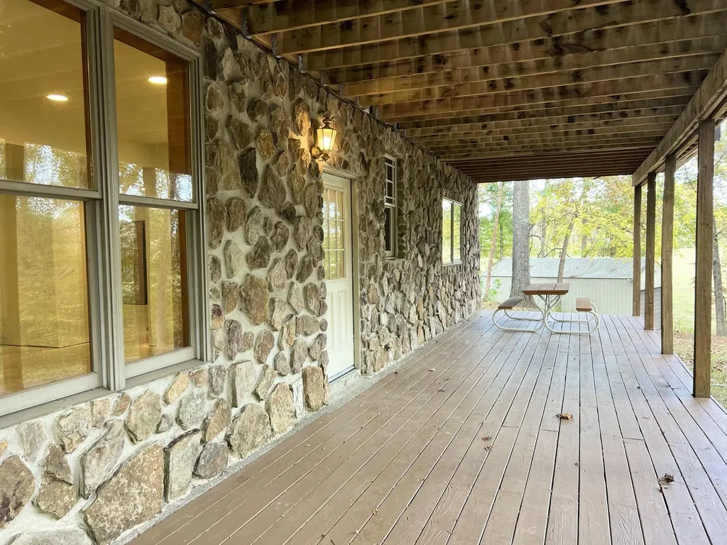 935 Clifty Creek Road Jamestown KY 42629