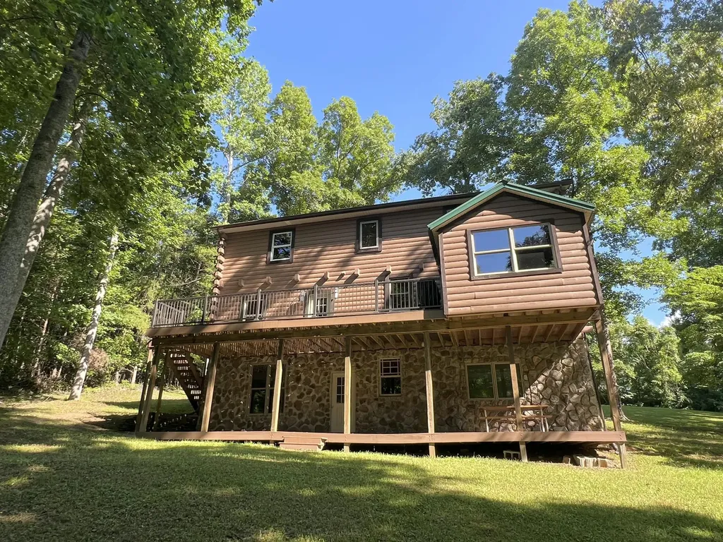 935 Clifty Creek Road Jamestown KY 42629