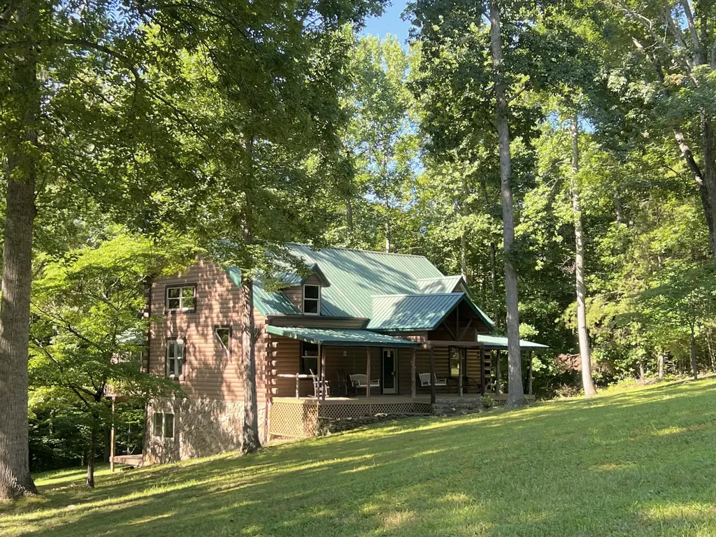 935 Clifty Creek Road Jamestown KY 42629