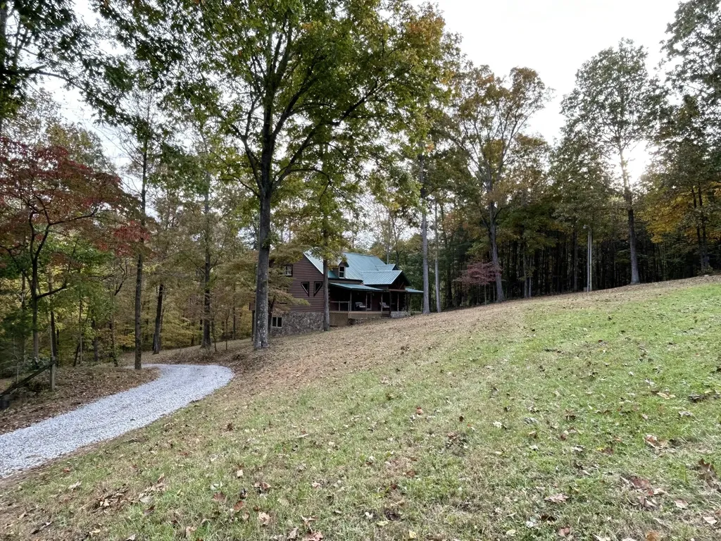 935 Clifty Creek Road Jamestown KY 42629