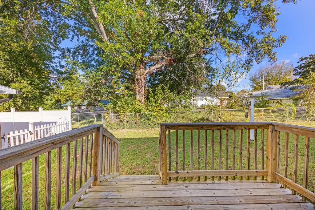 1013 Silver Leaf Drive Lawrenceburg KY 40342