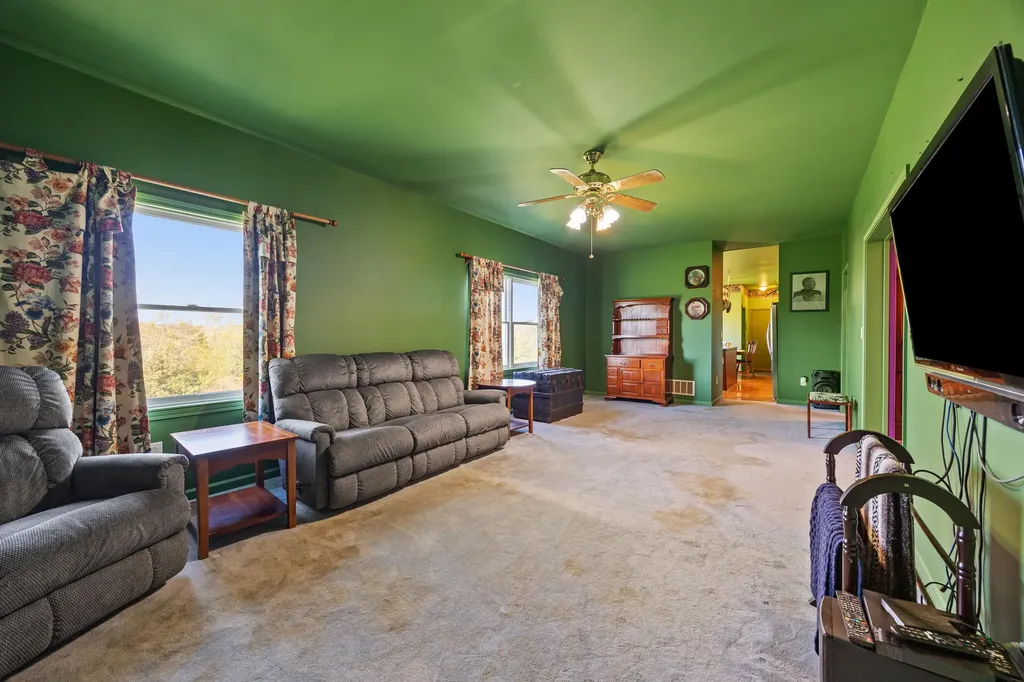 757 Collins Road Paris KY 40361