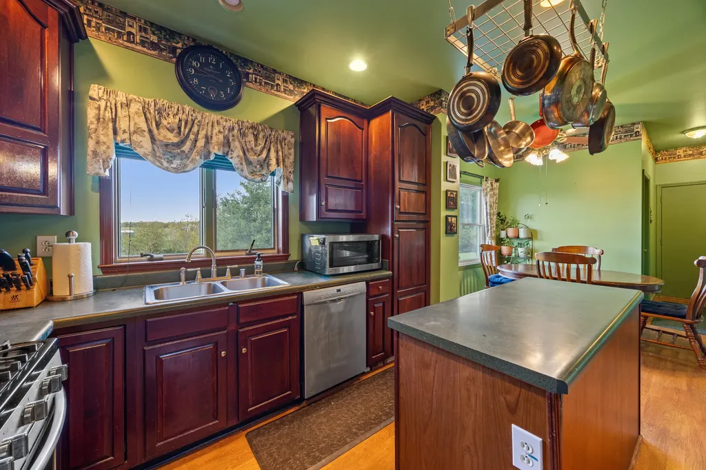 757 Collins Road Paris KY 40361
