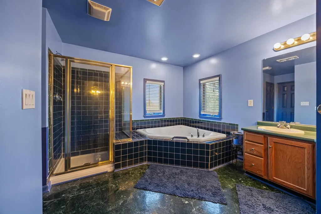 757 Collins Road Paris KY 40361