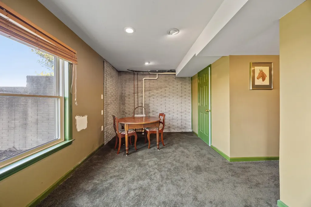 757 Collins Road Paris KY 40361