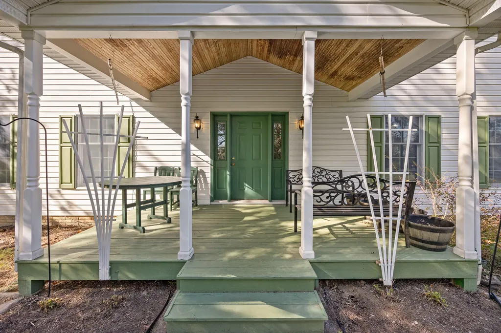 757 Collins Road Paris KY 40361