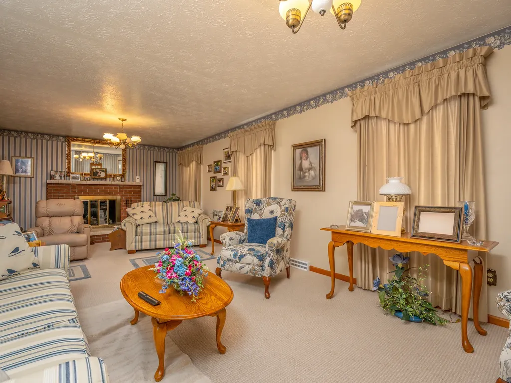 1310 Liberty Road West Liberty KY 41472