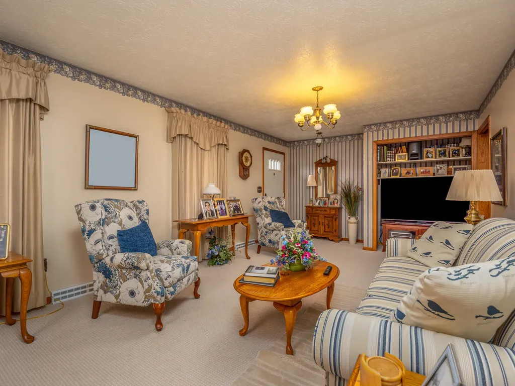 1310 Liberty Road West Liberty KY 41472