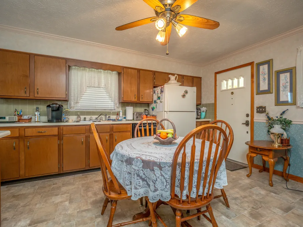1310 Liberty Road West Liberty KY 41472