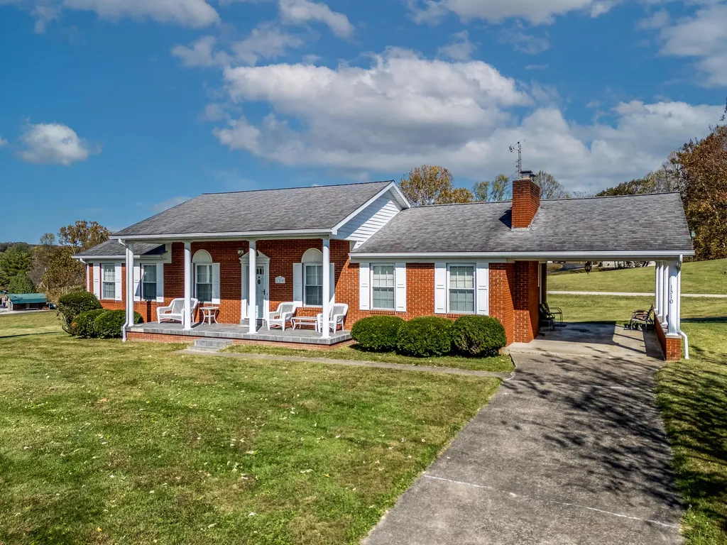 1310 Liberty Road West Liberty KY 41472