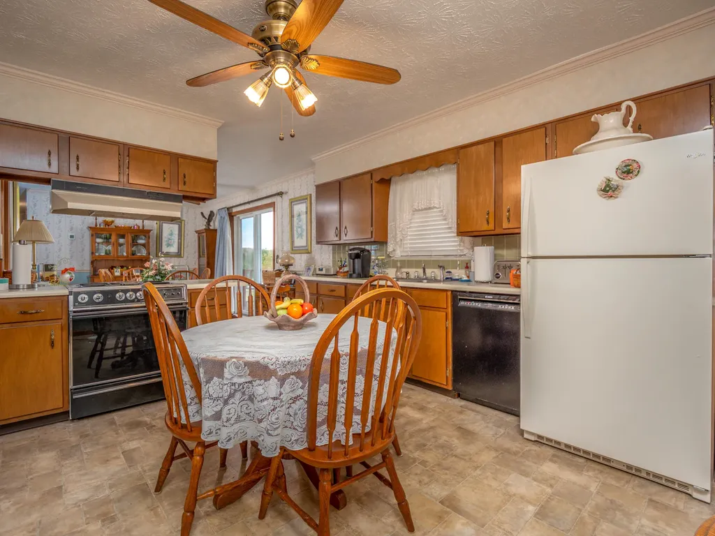 1310 Liberty Road West Liberty KY 41472