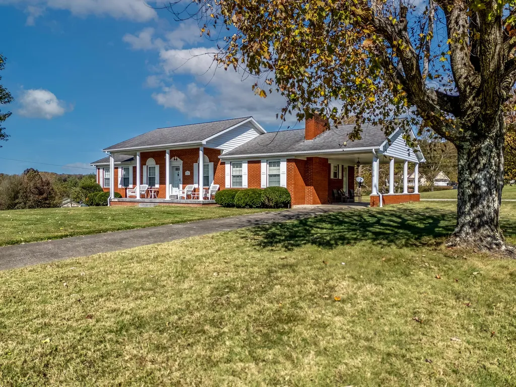1310 Liberty Road West Liberty KY 41472
