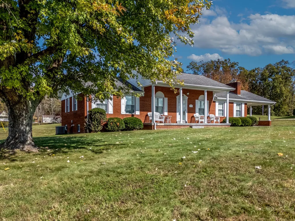 1310 Liberty Road West Liberty KY 41472