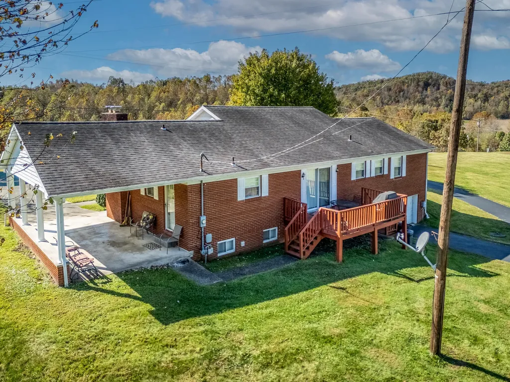 1310 Liberty Road West Liberty KY 41472