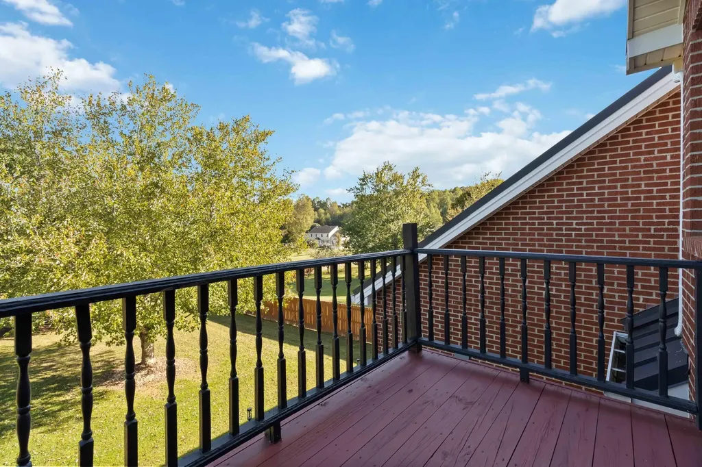 48 Tori Pine Lane Corbin KY 40701