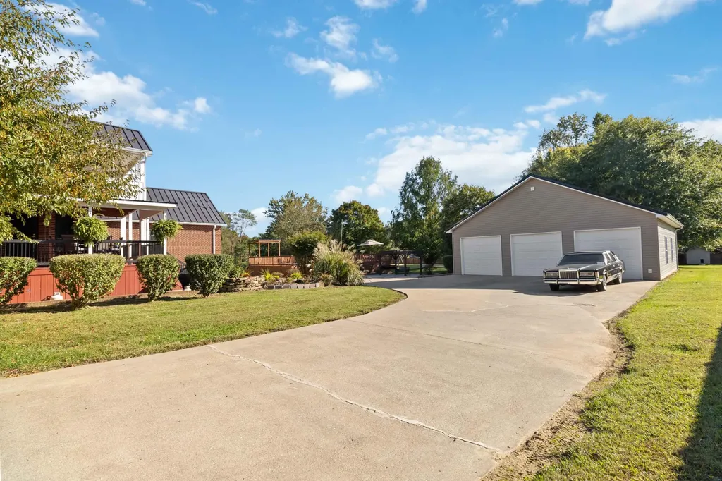 48 Tori Pine Lane Corbin KY 40701