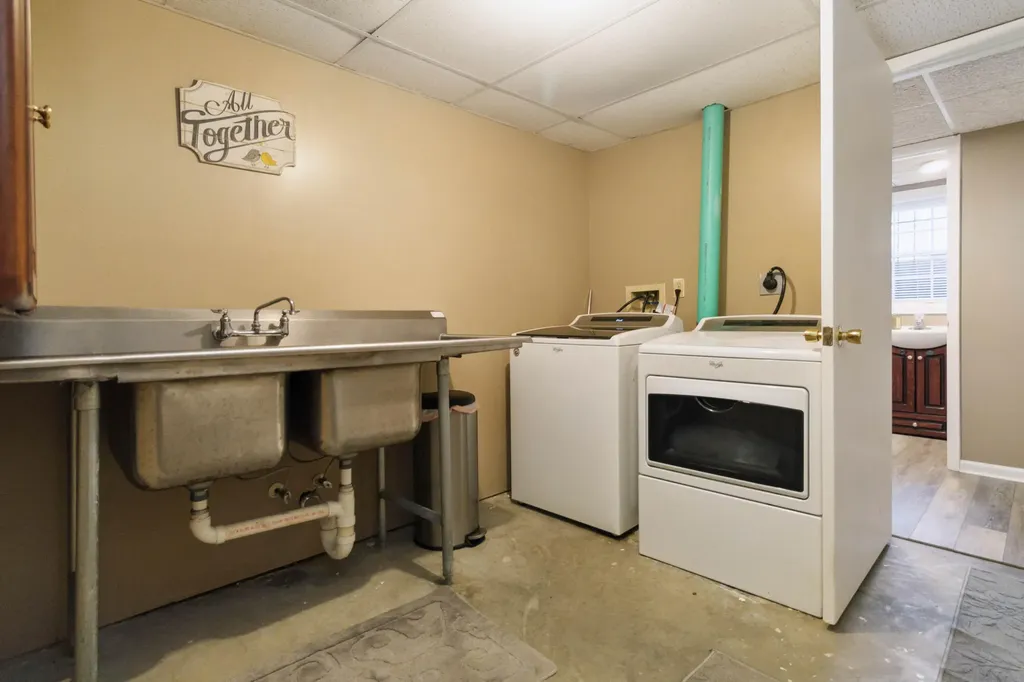 48 Tori Pine Lane Corbin KY 40701