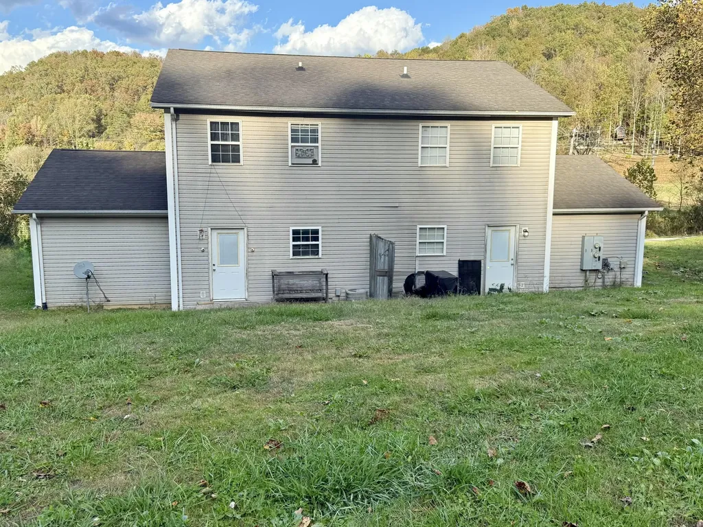 390 Noeville Hollow Road Barbourville KY 40906
