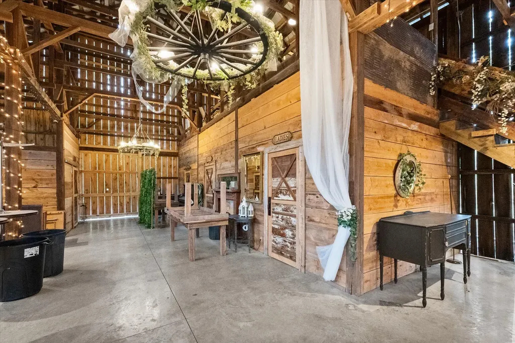 9717 Eminence Pike Shelbyville KY 40065