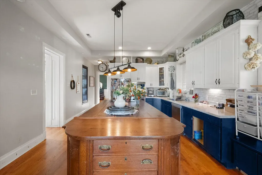 9717 Eminence Pike Shelbyville KY 40065