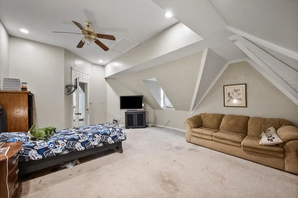 9717 Eminence Pike Shelbyville KY 40065