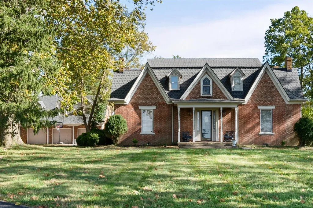 9717 Eminence Pike Shelbyville KY 40065