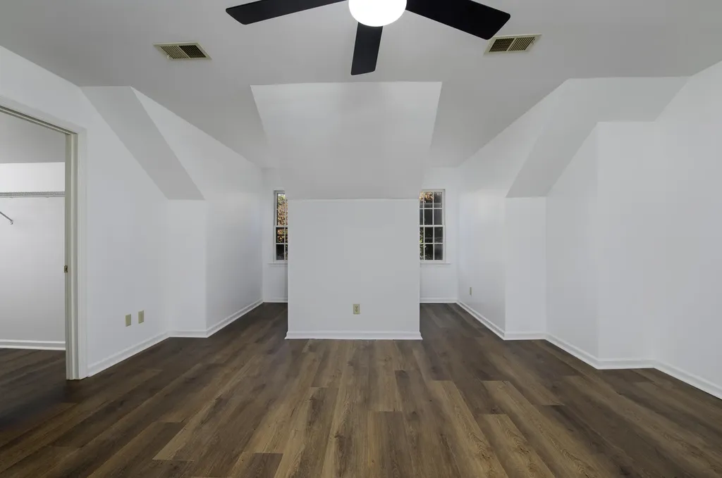 2113 Taborlake Circle Lexington KY 40502