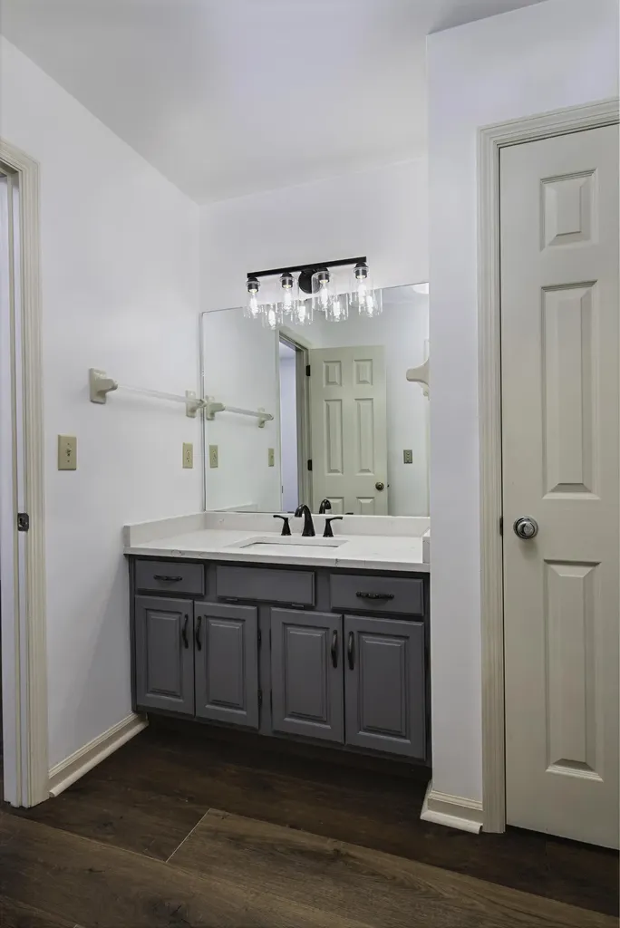 2113 Taborlake Circle Lexington KY 40502