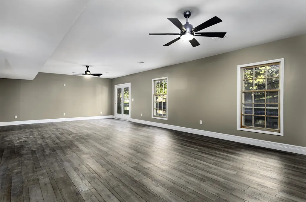 2113 Taborlake Circle Lexington KY 40502