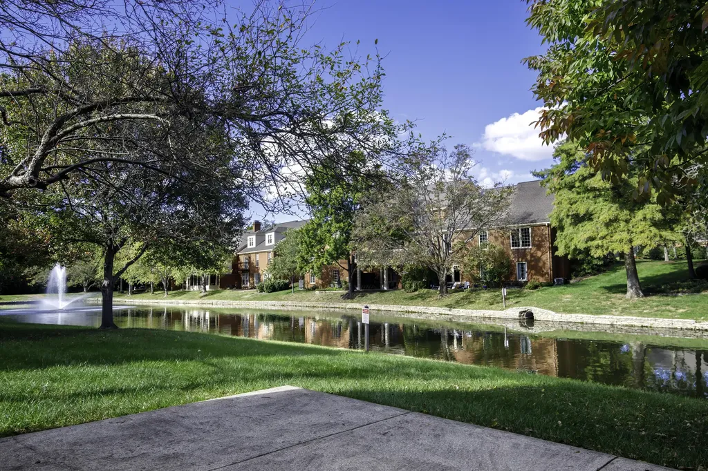 2113 Taborlake Circle Lexington KY 40502