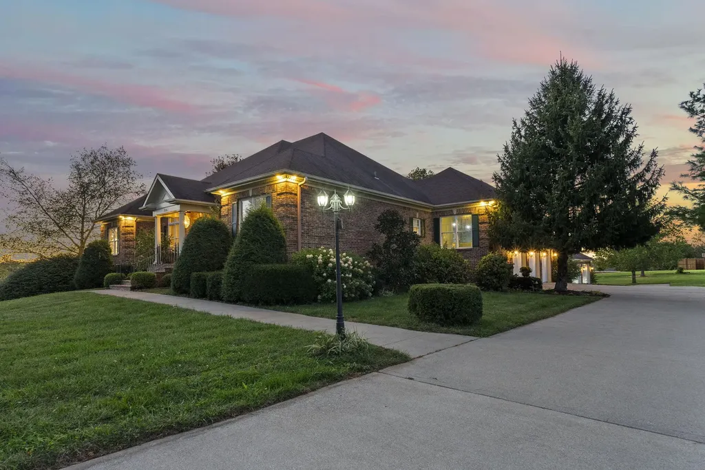 2018 Powhatan Trail Richmond KY 40475