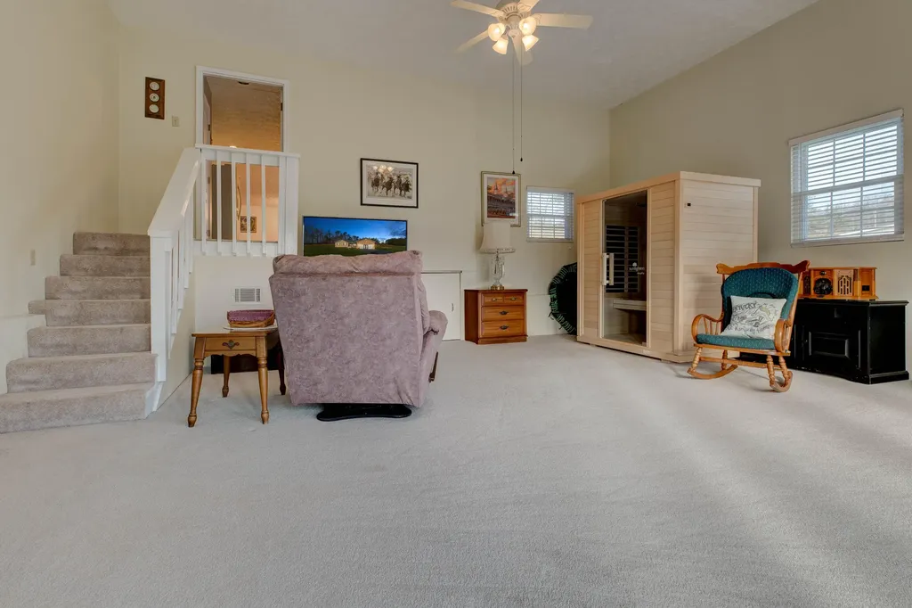 110 Fay Street Jeffersonville KY 40337