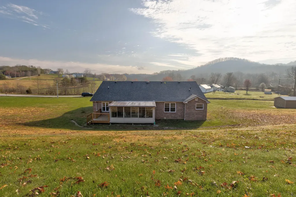 110 Fay Street Jeffersonville KY 40337