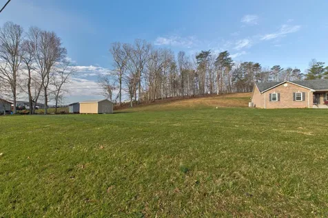 110 Fay Street Jeffersonville KY 40337